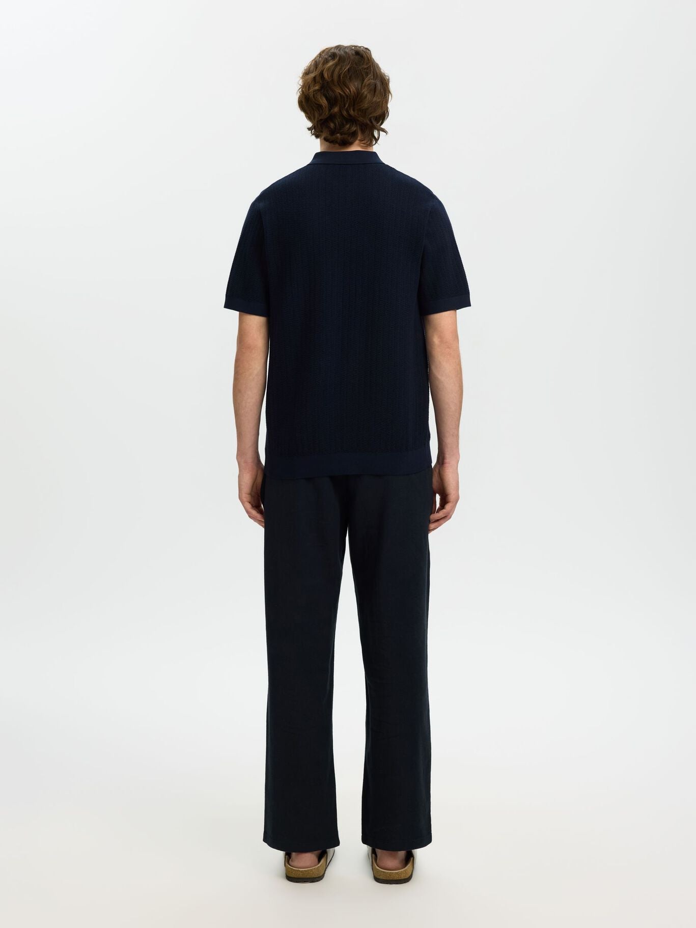 Short-sleeved knit polo shirt