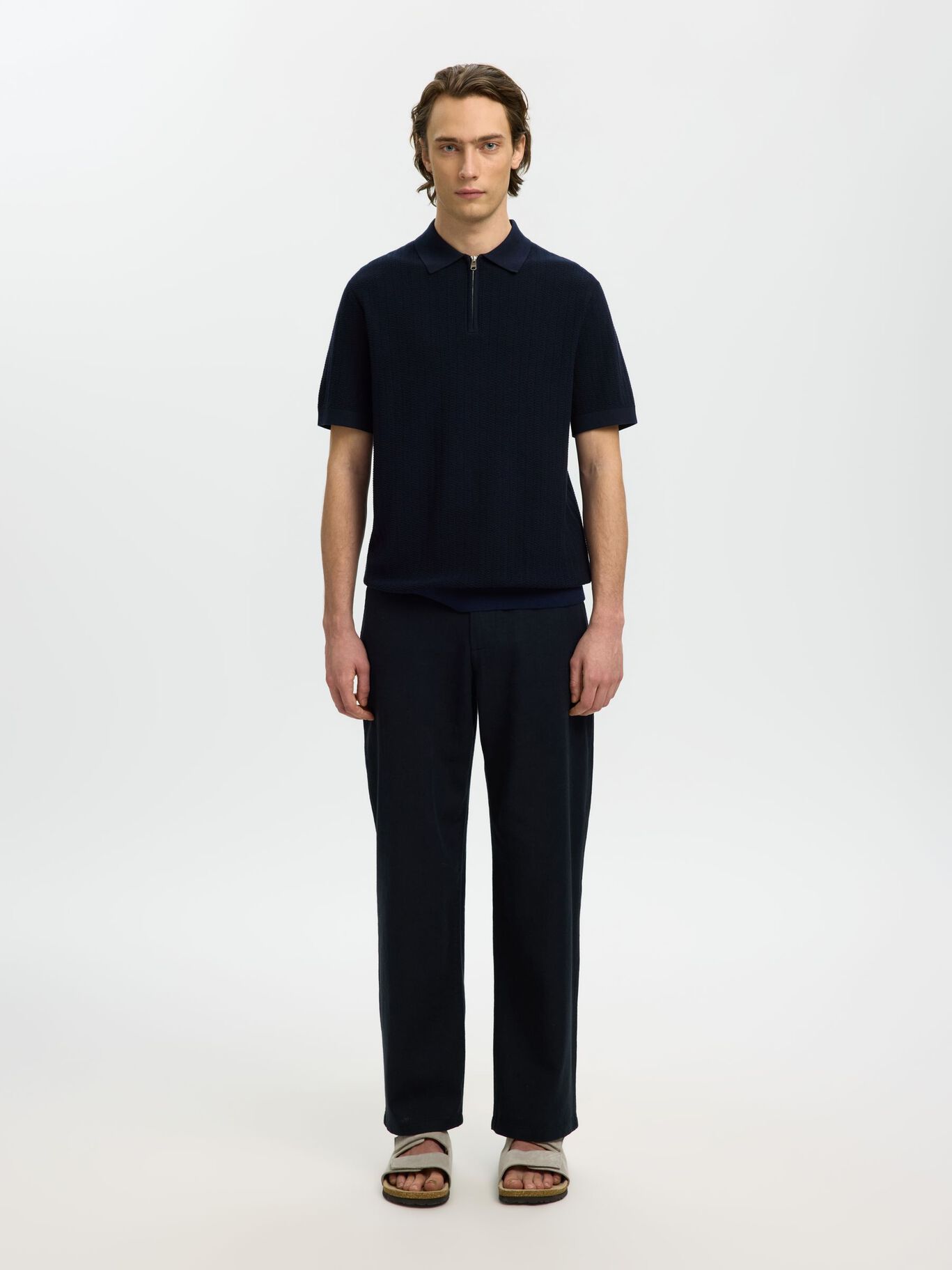 Short-sleeved knit polo shirt