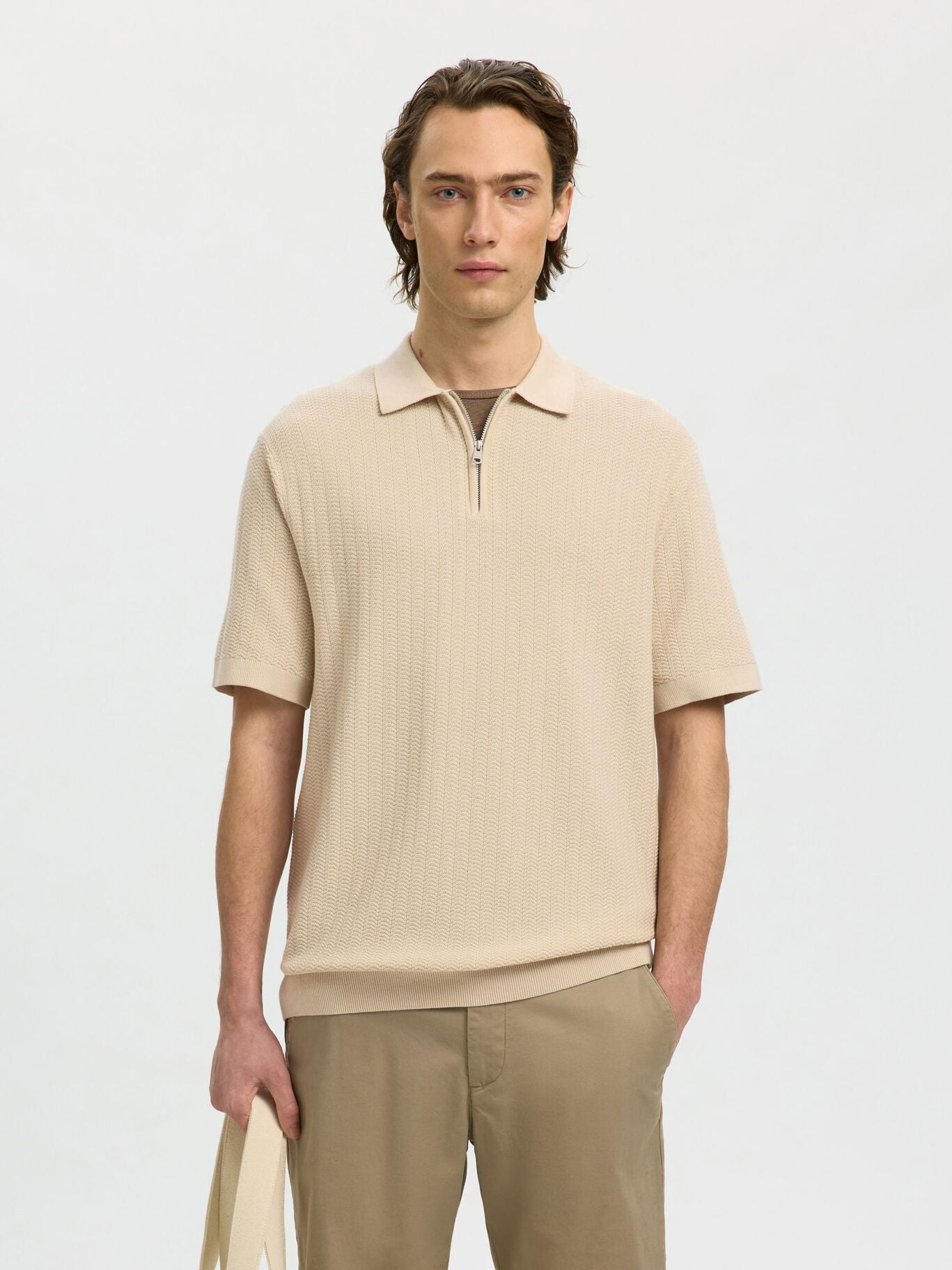Short-sleeved knit polo shirt