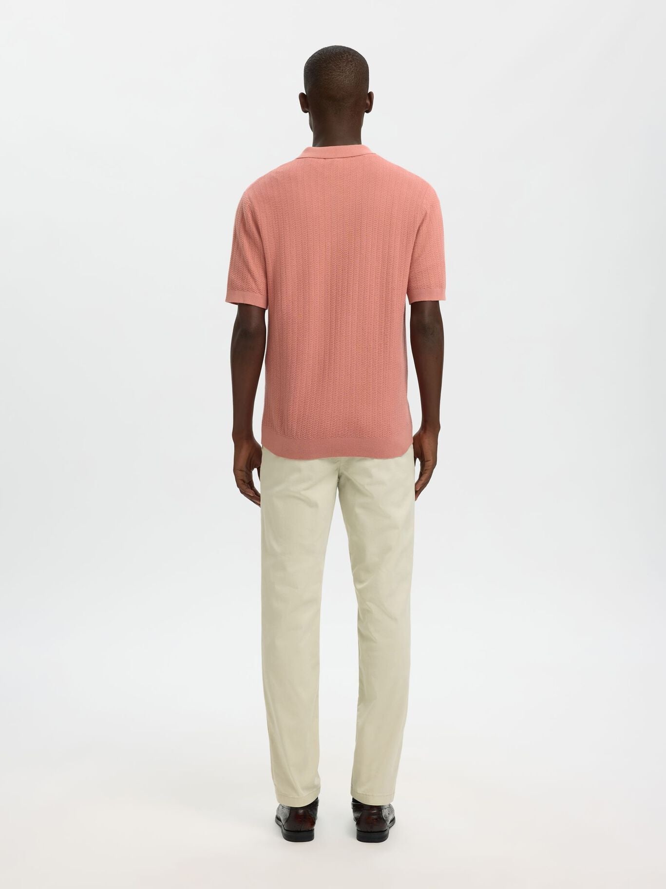 Short-sleeved knit polo shirt