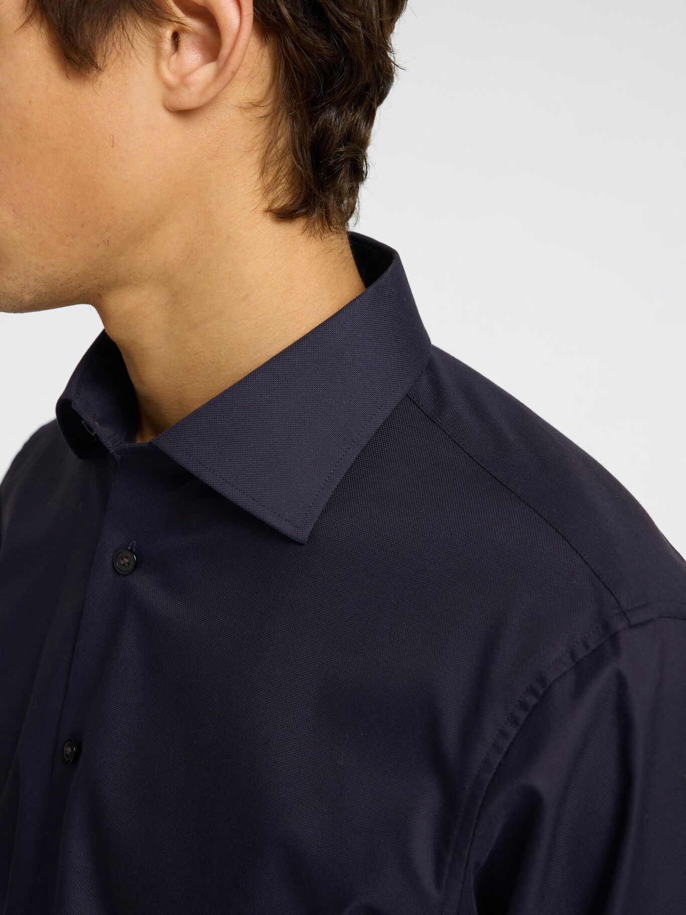 Camisa Slim Fit Hombre – Algodón Oxford, Elegante y Versátil